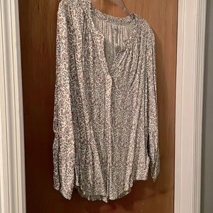 Old Navy Blouse Size Large with tags